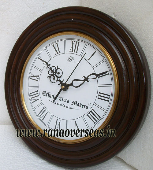 Wall Hanging Wooden Clock in 11 Inches