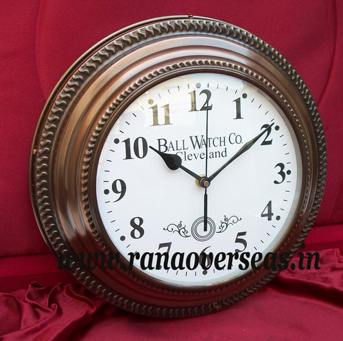 Wall hanging Metal Clock in 12 Inches