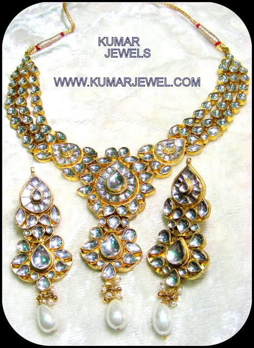 BRIDAL SET.
