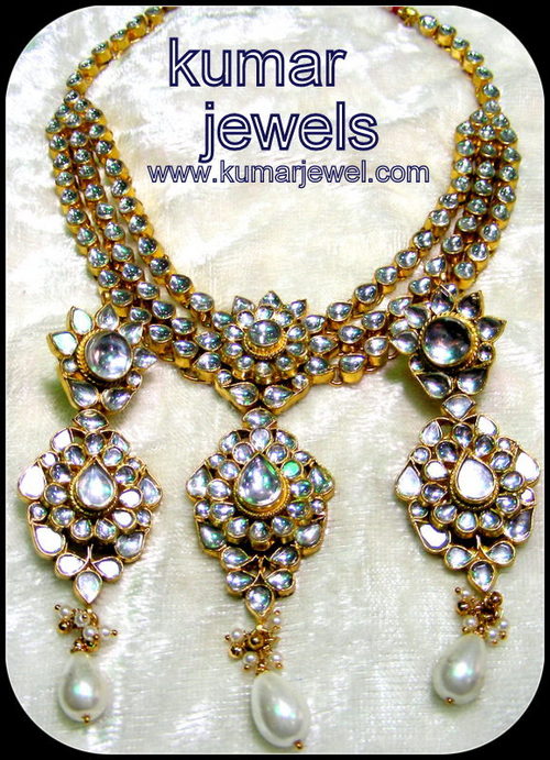 KUNDAN BRIDAL SET.