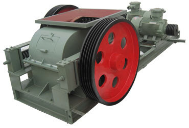 Roller Crusher - Steel, Various Dimensions, Red | 5-75 t/h Capacity, 11-44 Motor Power, Ideal for Ore Dressing and Cement Industries