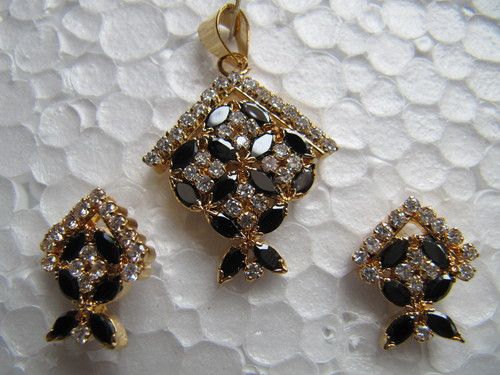 Black and White AD Pendant Set