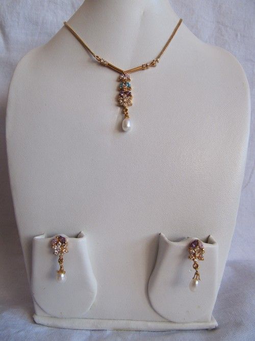 Stylish Pendant Set