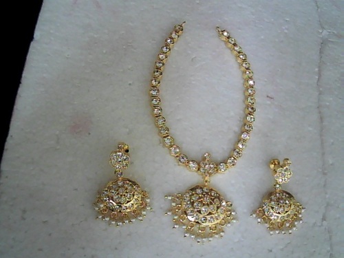 Imitation Regular Item Jewelery