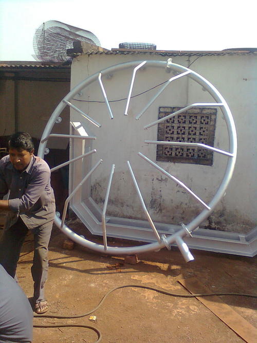 Spray Head Cooling Hood