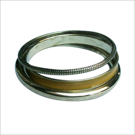 Fashionable Brass Bangle Set