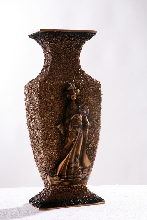 Flower Vase with wooden finish exterior