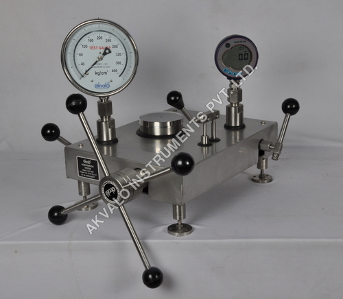 Pressure Calibrator