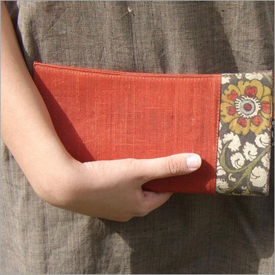 Kalamkari Clutch
