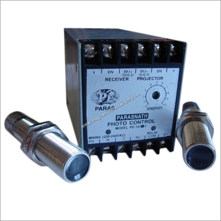 Photo Electric Proximity Switches (Through Beam) Max. Current: 0.6Amp Ampere (Amp)