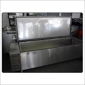 Refrigerated Coffin Box