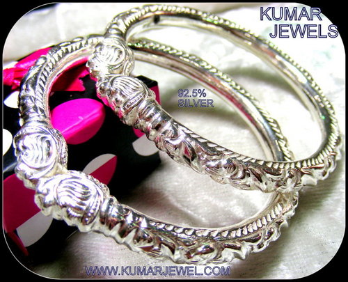 92.5 % silver jewelery.