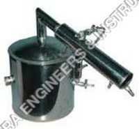 Water Still (barnstead Type) Table Model - Stainless Steel, Height: 1-2 Ft, Black Color, Power: 50w, Voltage: 220-240v | Applications: Cryogenics, Air Conditioning, Usage In Chemical Industries, Pharma & Foundries