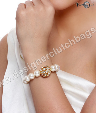 Imitation White Pearl Bracelet