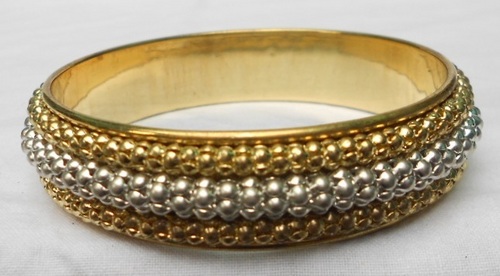 पीतल की चूड़ियाँ