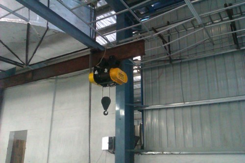 Trolley Hoist - Height: 20  Meter (M)