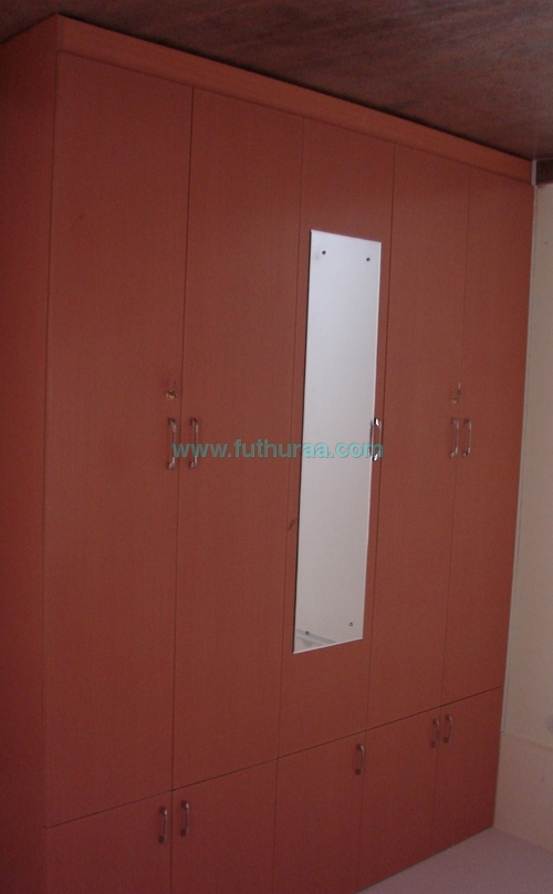 Guest bed room wardrobe 