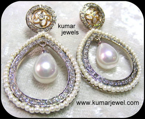 pear drop earring.