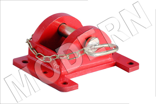 605 MAHINDRA TOWING HOOK