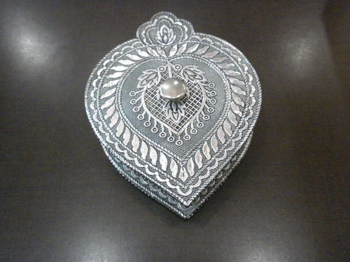 Handicraft Mouth Freshner Dabba heart shape
