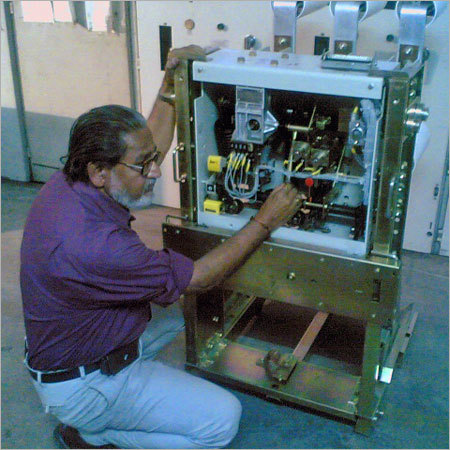 Siemens Overhauling Maintenance VCB ACB Breaker