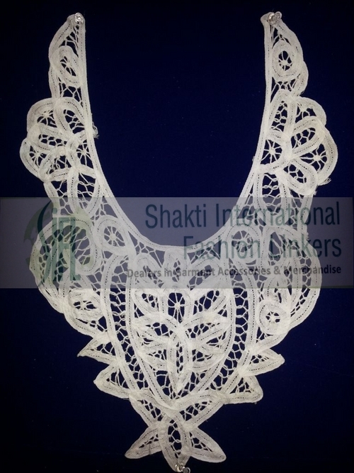 Batton Bourgh Neck Patches