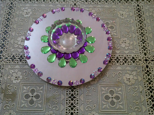 JOENA MIRROR FLOATING RANGOLI