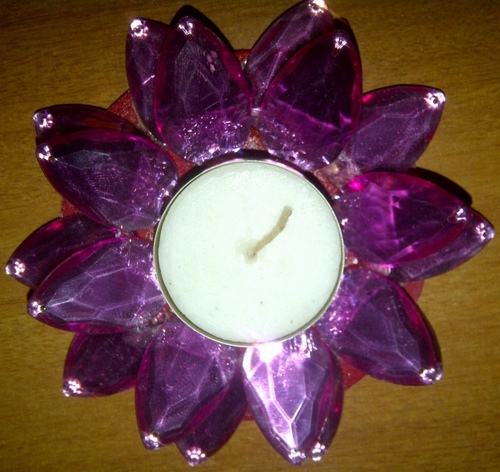 Floating Diyas - Plastic, 8cm Diameter, Purple Color, 2cm Height | Elegant Flower Shape, Easy Use, Ambiance Enhancer, Versatile Floating Feature, Bulk Orderså¯