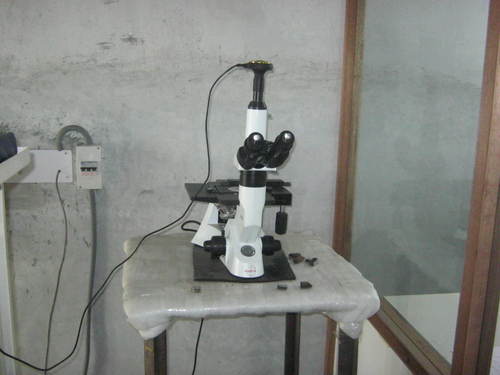 Microscope