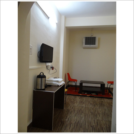 Deluxe Room Sitting Area
