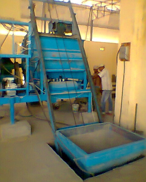 Light weight block machine