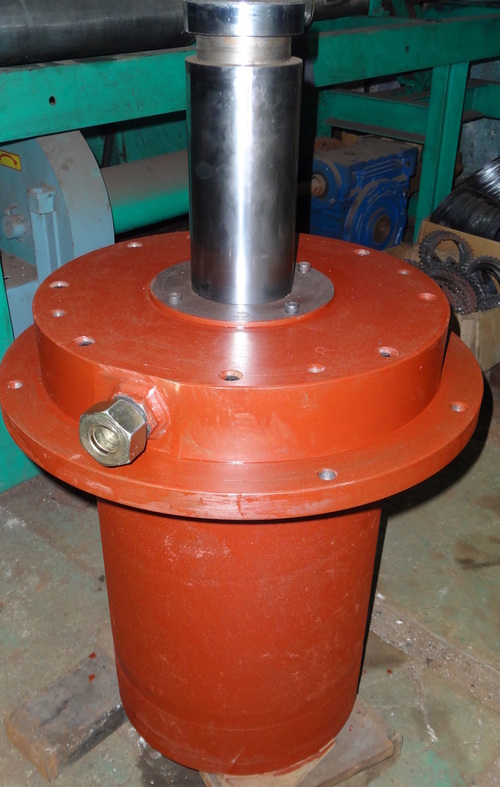 Hydraulic cylinder