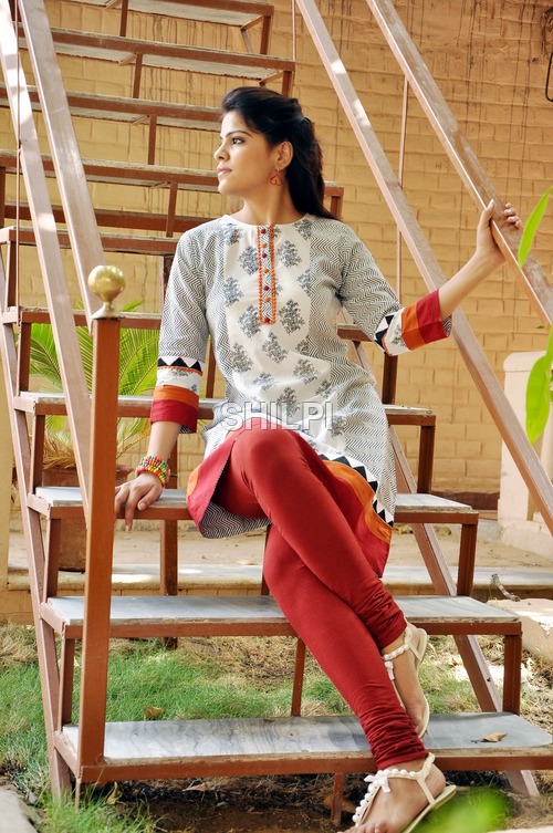 Black & White Cotton Kurta - Light Weight, Standard Size | Printed Texture, Washable, Quick Dry for Female Use