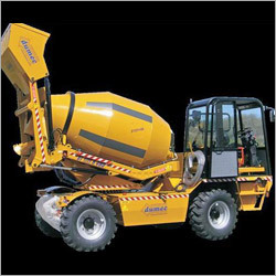 Self Loading Mobile Mixer