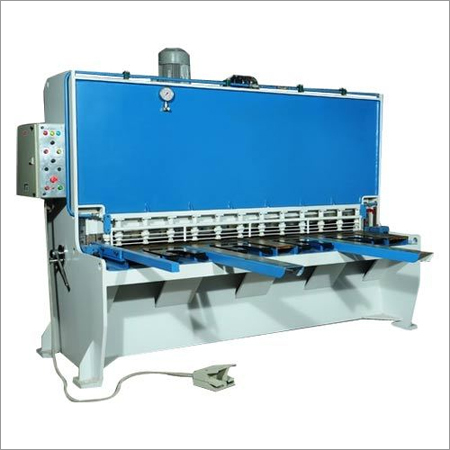Hydraulic Shearing Machine - Steel Shearing Length 600mm Cutting Capacity 3mm to 25mm | Variable Rake Angle NC Back Gauge Controller Shadow Line Indicator Fast Clearance Setting