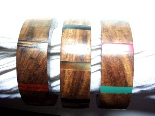 Wood bangle with inlay Resin