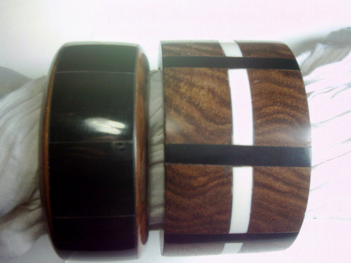 Wood Bangle with Inlay Resin - Wood, 7-8 cm Diameter, Brown | Elegant Design, Polished Finish, Stylish Accessory