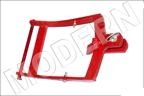 2525 MAHINDRA TOWING HOOK