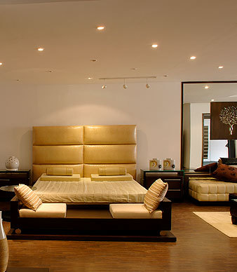Bed Room Wooden Beds