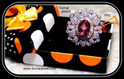 DESIGNER RING