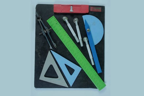 Braille Geometrical Device
