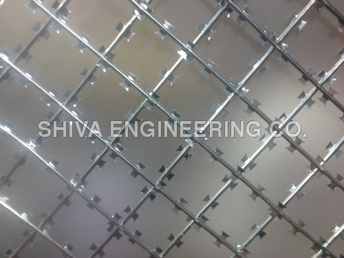 RAZOR DIAMOND MESH FENCING
