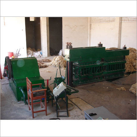 Industrial Bailing Machine
