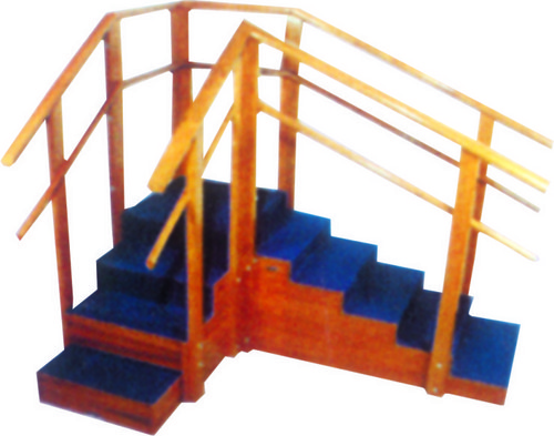 EXERCISE STAIRCASE CORNER TYPE