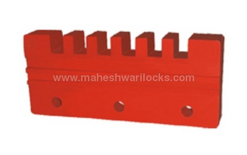 Six Way SMC/DMC Finger Type Bus Bar Support
