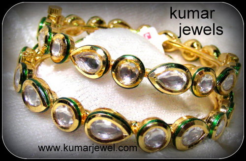 kundan bangles.