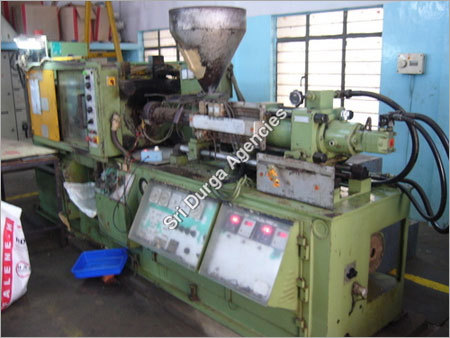 प्लास्टिक मोल्डिंग