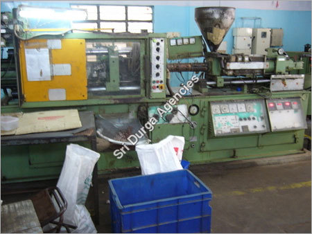 Plastic Injection Moulding Machine