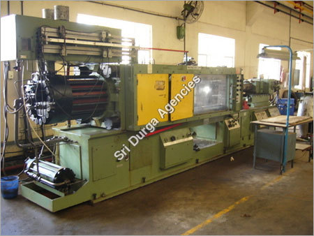 Plastic Injection Moulding Machine