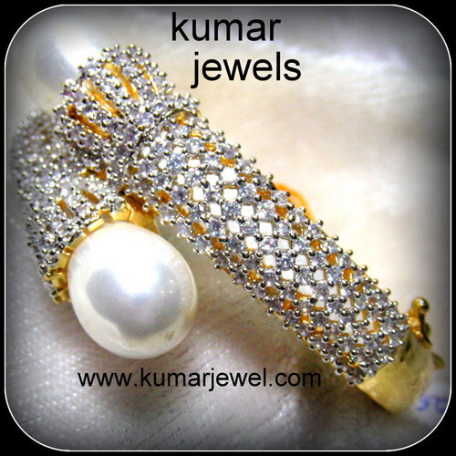 daimond style & fastion braselete
